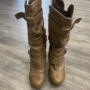 Women’s heeled boots